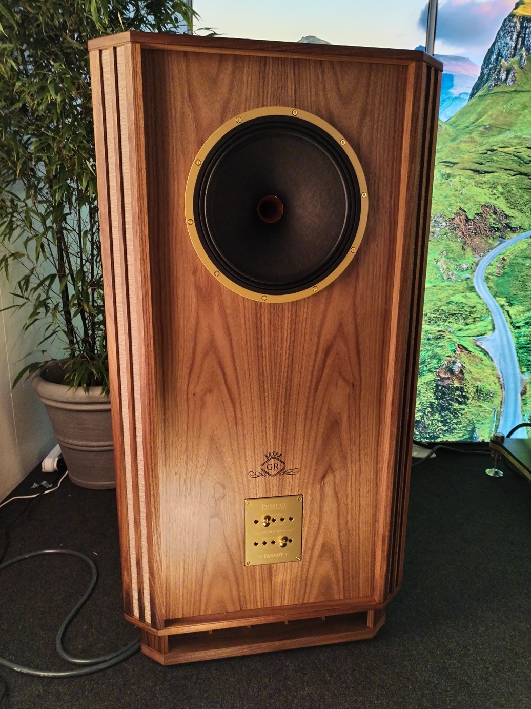 TANNOY AUTOGRAPH 12