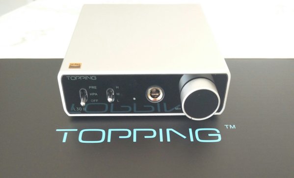 [Topping L30 - vista frontale]