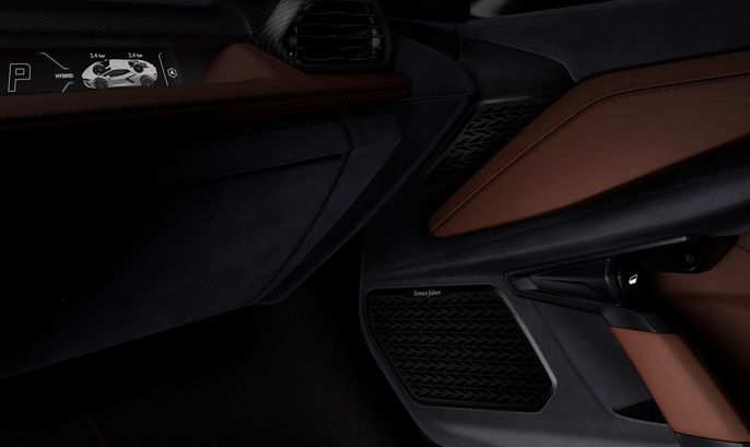 [Lamborghini & Sonus Faber sound system]